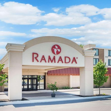 Ramada By Wyndham Watertown Thousand Екстер'єр фото